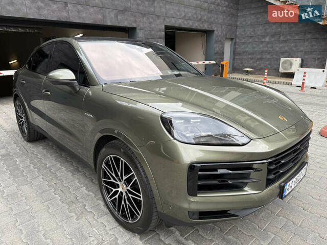 Зелений Порше Cayenne, об'ємом двигуна 3 л та пробігом 8 тис. км за 159000 $, фото 25 на Automoto.ua