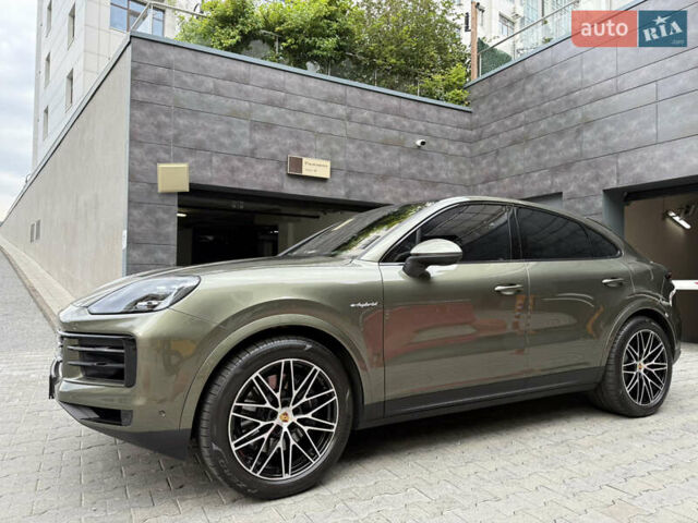 Зелений Порше Cayenne, об'ємом двигуна 3 л та пробігом 8 тис. км за 159000 $, фото 16 на Automoto.ua