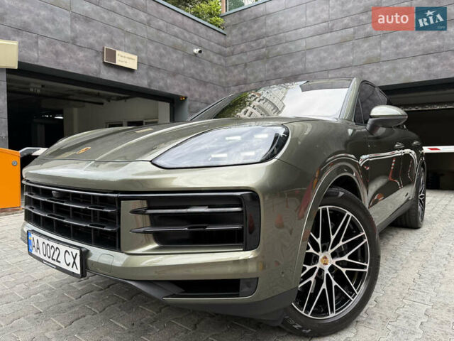 Зелений Порше Cayenne, об'ємом двигуна 3 л та пробігом 8 тис. км за 159000 $, фото 2 на Automoto.ua
