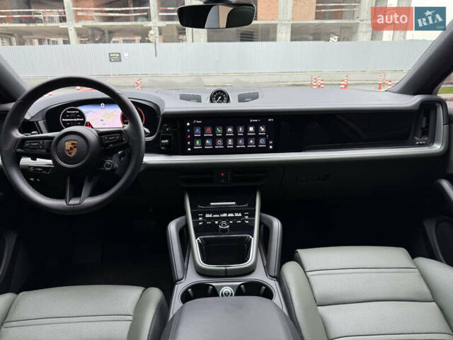 Зелений Порше Cayenne, об'ємом двигуна 3 л та пробігом 8 тис. км за 159000 $, фото 77 на Automoto.ua