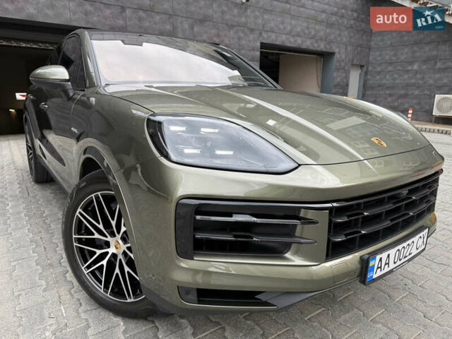 Зелений Порше Cayenne, об'ємом двигуна 3 л та пробігом 8 тис. км за 159000 $, фото 12 на Automoto.ua