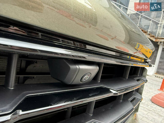 Зелений Порше Cayenne, об'ємом двигуна 3 л та пробігом 8 тис. км за 159000 $, фото 8 на Automoto.ua