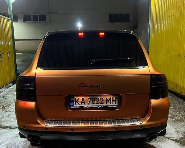 Помаранчевий Порше Cayenne, об'ємом двигуна 4.51 л та пробігом 230 тис. км за 4500 $, фото 2 на Automoto.ua