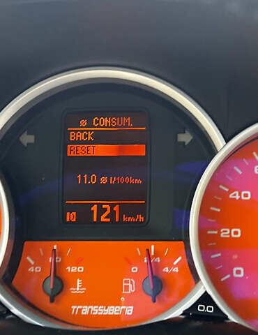 Помаранчевий Порше Cayenne, об'ємом двигуна 4.8 л та пробігом 219 тис. км за 13100 $, фото 1 на Automoto.ua