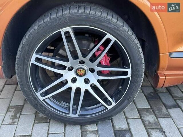 Помаранчевий Порше Cayenne, об'ємом двигуна 4.81 л та пробігом 159 тис. км за 12500 $, фото 6 на Automoto.ua