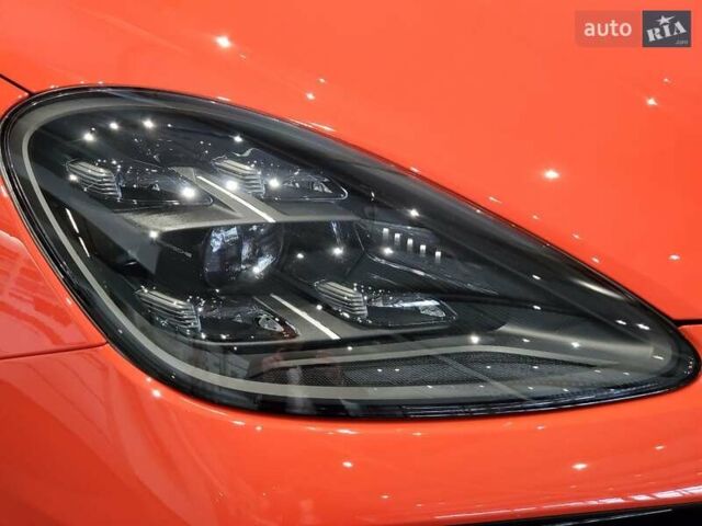 Помаранчевий Порше Cayenne, об'ємом двигуна 4 л та пробігом 45 тис. км за 150000 $, фото 1 на Automoto.ua