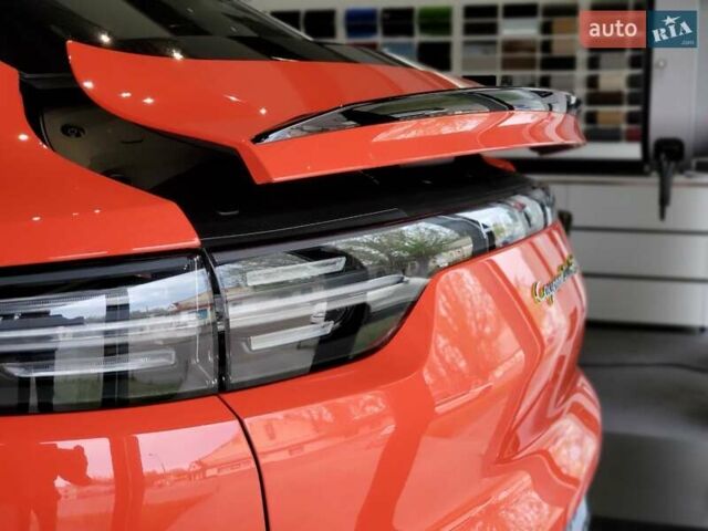 Помаранчевий Порше Cayenne, об'ємом двигуна 4 л та пробігом 45 тис. км за 150000 $, фото 5 на Automoto.ua