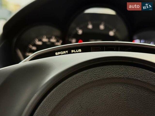 Черный Порше Кайман, объемом двигателя 2.69 л и пробегом 72 тыс. км за 37777 $, фото 44 на Automoto.ua