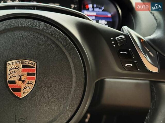 Черный Порше Кайман, объемом двигателя 2.69 л и пробегом 72 тыс. км за 37777 $, фото 43 на Automoto.ua