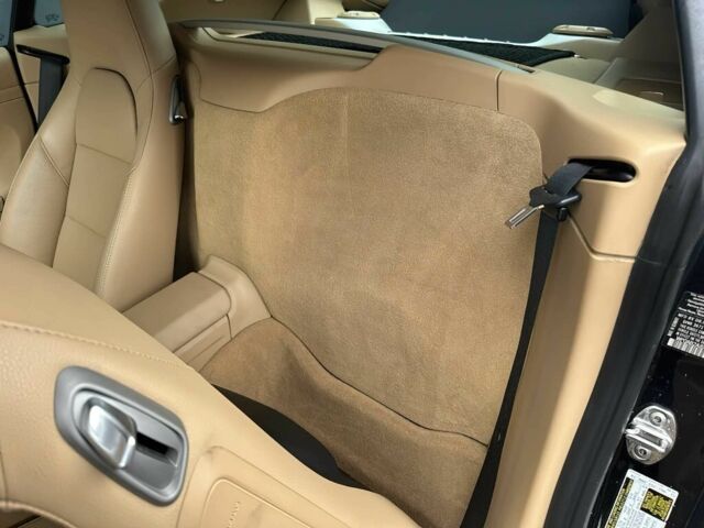 Черный Порше Кайман, объемом двигателя 3.4 л и пробегом 90 тыс. км за 20000 $, фото 10 на Automoto.ua