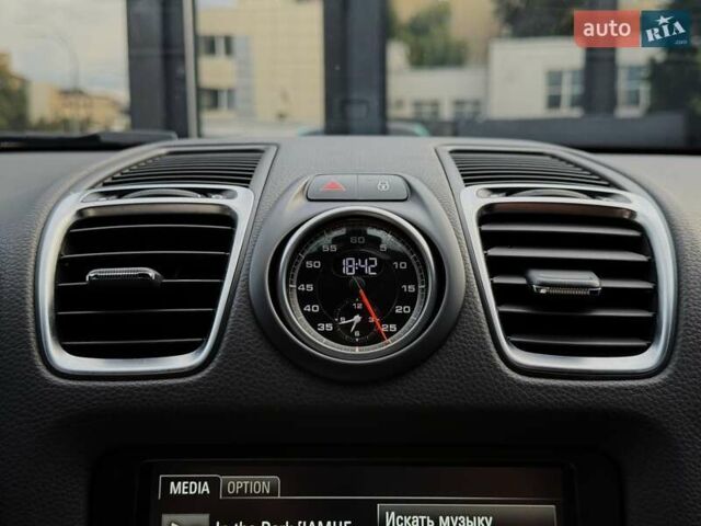 Черный Порше Кайман, объемом двигателя 2.69 л и пробегом 72 тыс. км за 37777 $, фото 38 на Automoto.ua