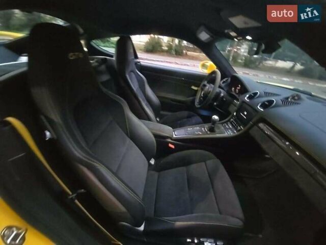 Жовтий Порше Cayman, об'ємом двигуна 4 л та пробігом 15 тис. км за 41000 $, фото 8 на Automoto.ua