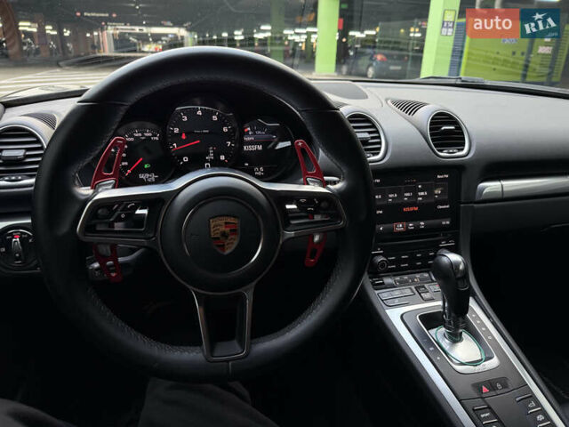 Порше Кайман 2019 в Киеве на Automoto.ua Серый Порше Кайман, объемом двигателя 1.99 л и пробегом 66 тыс. км за 55000 $, фото 21 на Automoto.ua