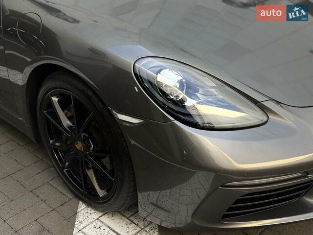 Порше Кайман 2019 в Киеве на Automoto.ua Серый Порше Кайман, объемом двигателя 1.99 л и пробегом 66 тыс. км за 55000 $, фото 10 на Automoto.ua