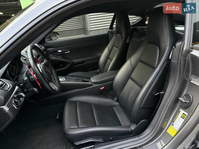 Порше Кайман 2019 в Киеве на Automoto.ua Серый Порше Кайман, объемом двигателя 1.99 л и пробегом 66 тыс. км за 55000 $, фото 14 на Automoto.ua
