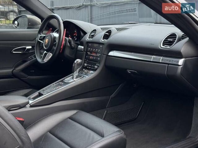 Сірий Порше Cayman, об'ємом двигуна 2 л та пробігом 66 тис. км за 49999 $, фото 12 на Automoto.ua