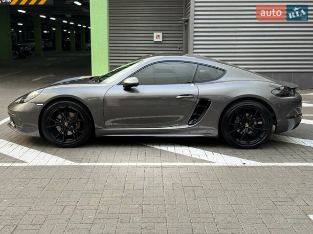 Порше Кайман 2019 в Киеве на Automoto.ua Серый Порше Кайман, объемом двигателя 1.99 л и пробегом 66 тыс. км за 55000 $, фото 8 на Automoto.ua