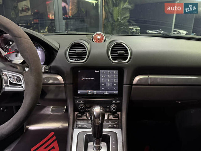 Серый Порше Кайман, объемом двигателя 2.5 л и пробегом 32 тыс. км за 66000 $, фото 21 на Automoto.ua