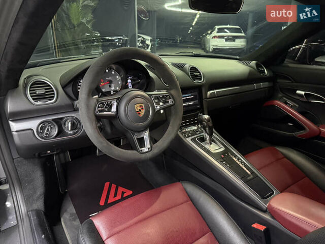 Серый Порше Кайман, объемом двигателя 2.5 л и пробегом 32 тыс. км за 66000 $, фото 18 на Automoto.ua