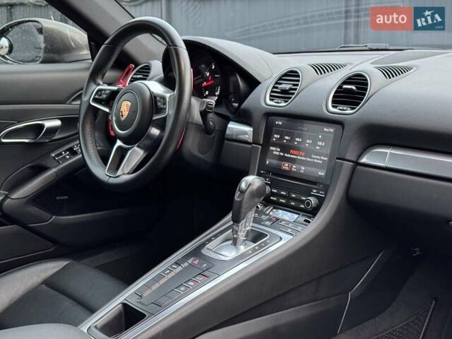 Сірий Порше Cayman, об'ємом двигуна 2 л та пробігом 66 тис. км за 49999 $, фото 11 на Automoto.ua