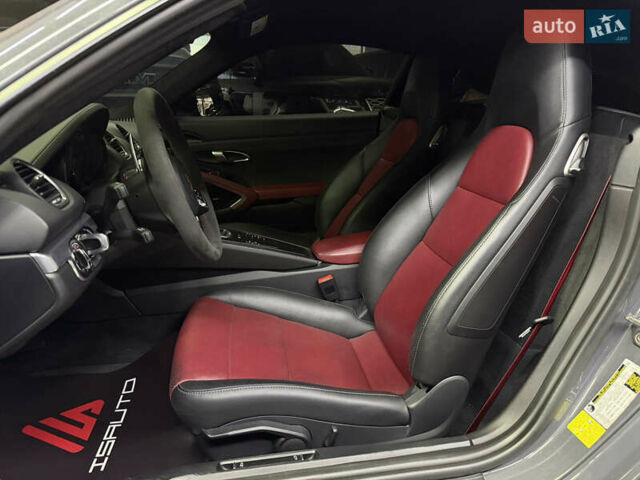 Серый Порше Кайман, объемом двигателя 2.5 л и пробегом 32 тыс. км за 66000 $, фото 17 на Automoto.ua