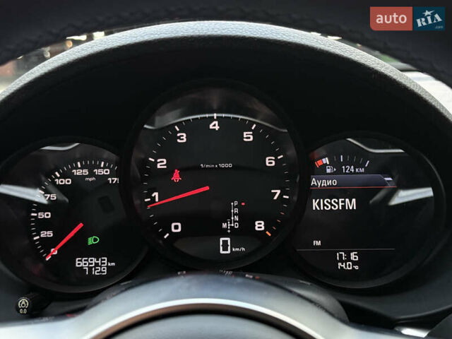 Порше Кайман 2019 в Киеве на Automoto.ua Серый Порше Кайман, объемом двигателя 1.99 л и пробегом 66 тыс. км за 55000 $, фото 29 на Automoto.ua