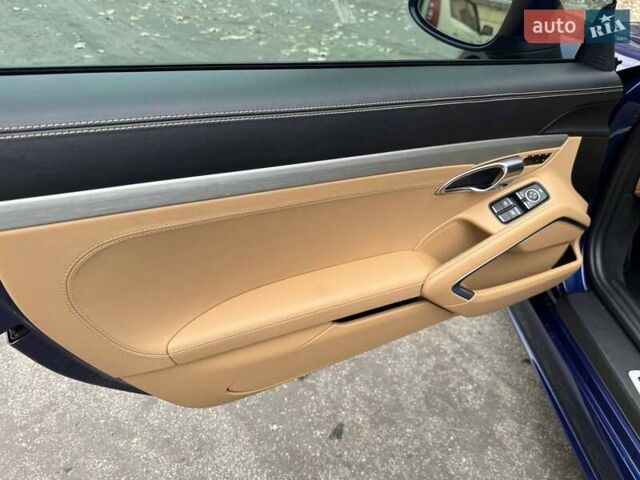 Синій Порше Cayman, об'ємом двигуна 4 л та пробігом 45 тис. км за 95000 $, фото 12 на Automoto.ua