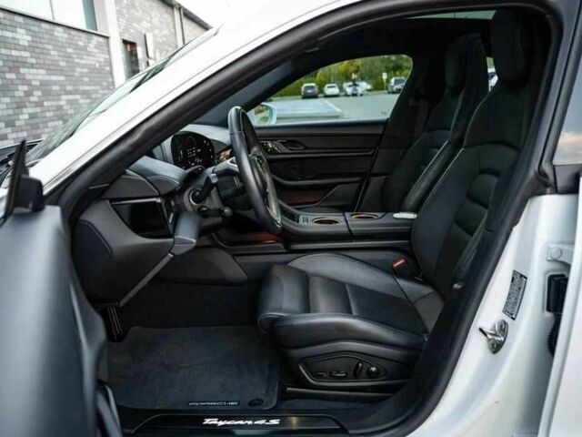 Белый Порше Другая, объемом двигателя 0 л и пробегом 43 тыс. км за 39000 $, фото 8 на Automoto.ua