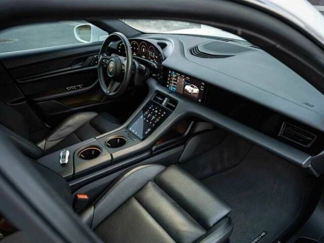 Белый Порше Другая, объемом двигателя 0 л и пробегом 43 тыс. км за 39000 $, фото 11 на Automoto.ua