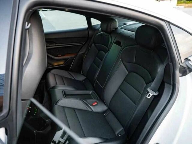 Белый Порше Другая, объемом двигателя 0 л и пробегом 43 тыс. км за 39000 $, фото 9 на Automoto.ua