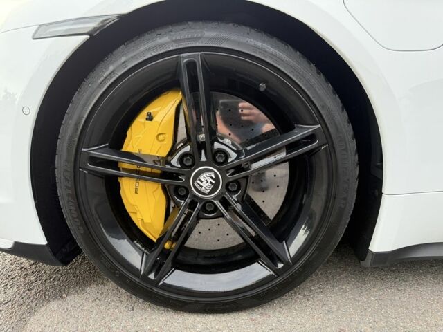 Белый Порше Другая, объемом двигателя 0 л и пробегом 46 тыс. км за 74500 $, фото 4 на Automoto.ua