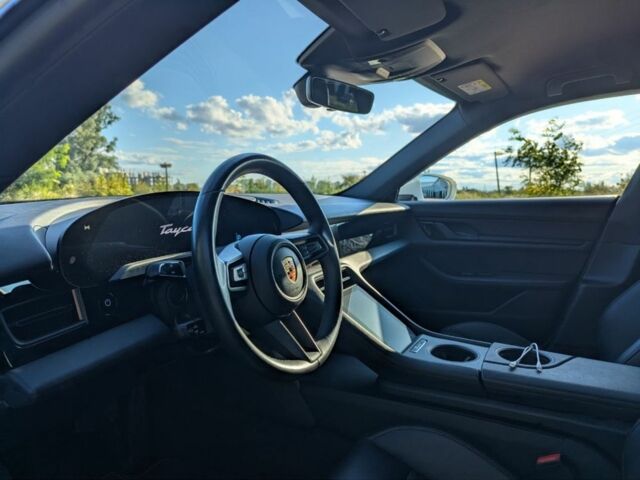 Белый Порше Другая, объемом двигателя 0 л и пробегом 77 тыс. км за 65000 $, фото 5 на Automoto.ua