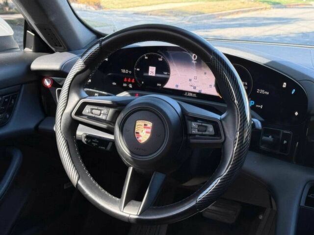 Белый Порше Другая, объемом двигателя 0 л и пробегом 13 тыс. км за 34200 $, фото 8 на Automoto.ua