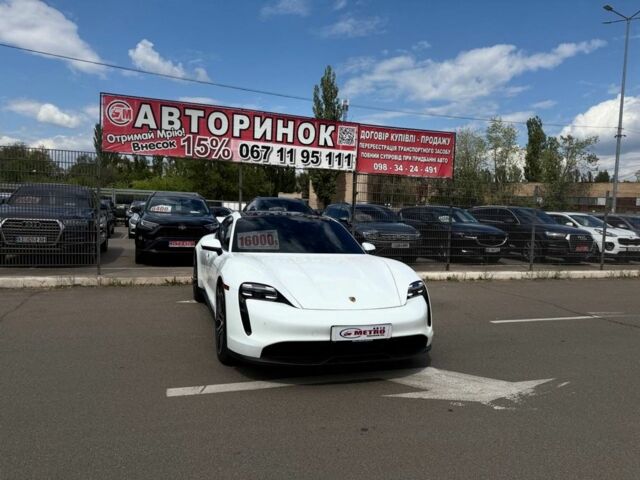 Белый Порше Другая, объемом двигателя 0 л и пробегом 9 тыс. км за 49500 $, фото 1 на Automoto.ua