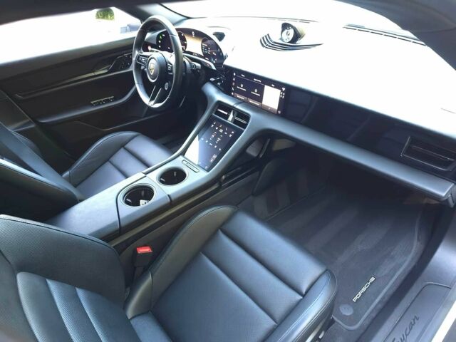 Білий Порше Інша, об'ємом двигуна 0 л та пробігом 24 тис. км за 29800 $, фото 10 на Automoto.ua