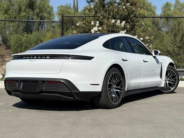 Белый Порше Другая, объемом двигателя 0 л и пробегом 29 тыс. км за 40000 $, фото 3 на Automoto.ua