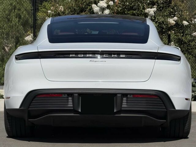 Белый Порше Другая, объемом двигателя 0 л и пробегом 29 тыс. км за 40000 $, фото 4 на Automoto.ua