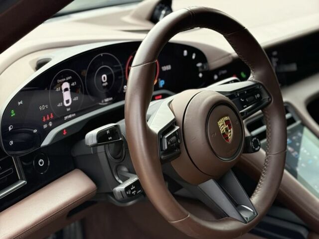 Черный Порше Другая, объемом двигателя 0 л и пробегом 29 тыс. км за 57000 $, фото 4 на Automoto.ua