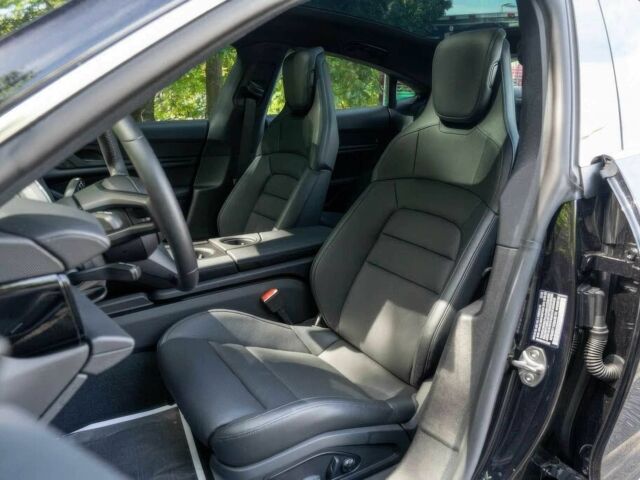 Черный Порше Другая, объемом двигателя 0 л и пробегом 21 тыс. км за 34000 $, фото 10 на Automoto.ua