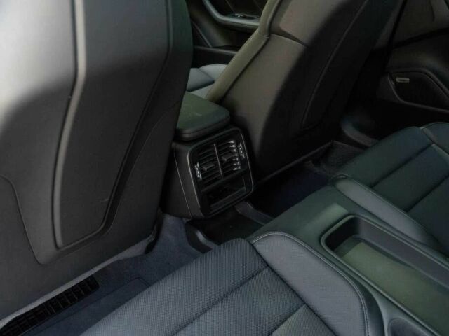 Черный Порше Другая, объемом двигателя 0 л и пробегом 21 тыс. км за 34000 $, фото 14 на Automoto.ua