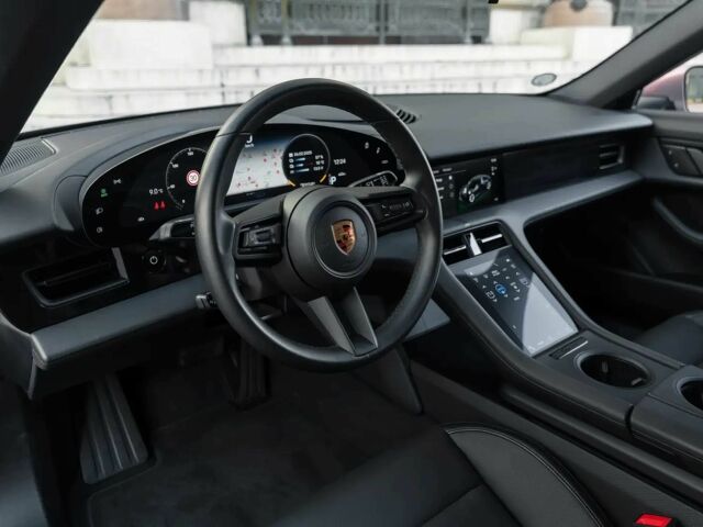 Красный Порше Другая, объемом двигателя 0 л и пробегом 19 тыс. км за 53200 $, фото 9 на Automoto.ua