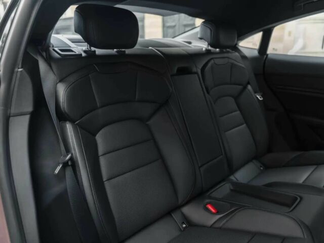 Красный Порше Другая, объемом двигателя 0 л и пробегом 19 тыс. км за 53200 $, фото 11 на Automoto.ua