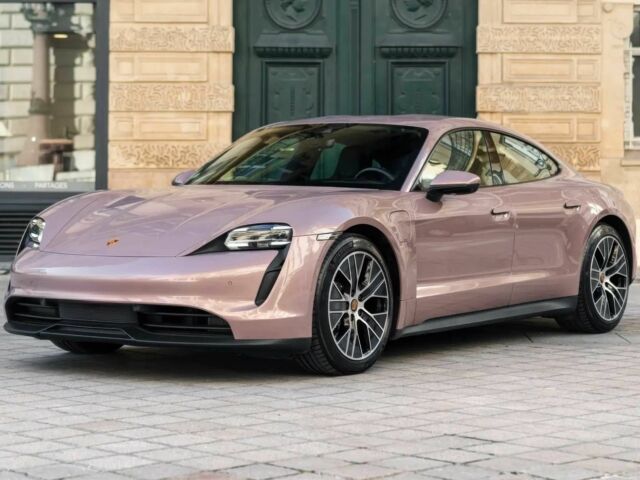 Красный Порше Другая, объемом двигателя 0 л и пробегом 19 тыс. км за 53200 $, фото 2 на Automoto.ua