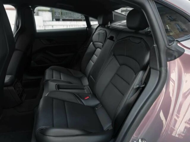 Красный Порше Другая, объемом двигателя 0 л и пробегом 19 тыс. км за 53200 $, фото 12 на Automoto.ua