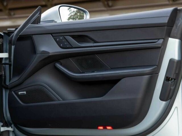 Серый Порше Другая, объемом двигателя 0 л и пробегом 10 тыс. км за 45000 $, фото 14 на Automoto.ua