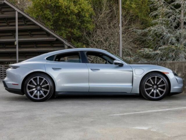 Серый Порше Другая, объемом двигателя 0 л и пробегом 10 тыс. км за 45000 $, фото 2 на Automoto.ua