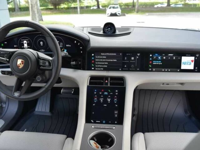 Серый Порше Другая, объемом двигателя 0 л и пробегом 24 тыс. км за 143000 $, фото 7 на Automoto.ua