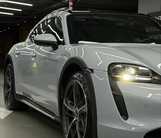 Серый Порше Другая, объемом двигателя 0 л и пробегом 89 тыс. км за 65000 $, фото 2 на Automoto.ua