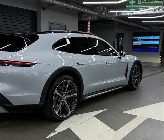 Серый Порше Другая, объемом двигателя 0 л и пробегом 89 тыс. км за 65000 $, фото 5 на Automoto.ua