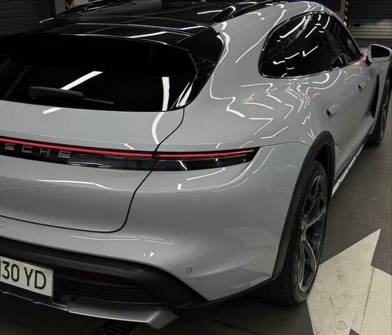 Серый Порше Другая, объемом двигателя 0 л и пробегом 89 тыс. км за 65000 $, фото 3 на Automoto.ua